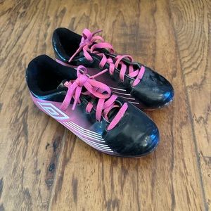 Umbro Girls’ Soccer Cleats